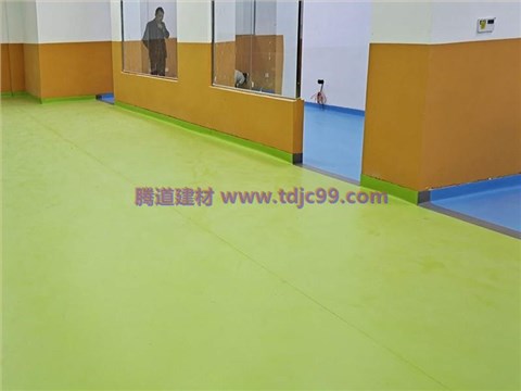 万源诊所地胶