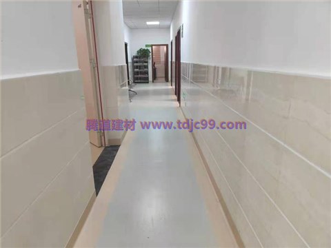 渝北区玉峰山中心医院地胶工程