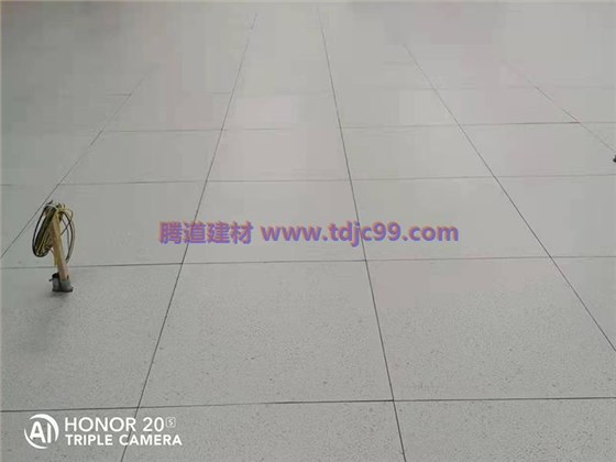 防静电地胶工程3