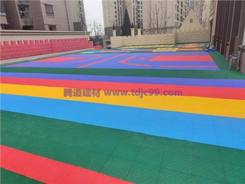 巴南博琅郡幼儿园悬浮地板工程