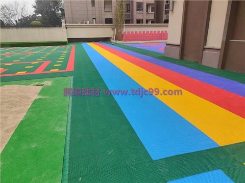 巴南博琅郡幼儿园悬浮地板工程