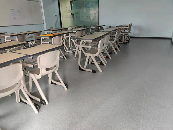 渝北区八中九州教育学校地胶工程